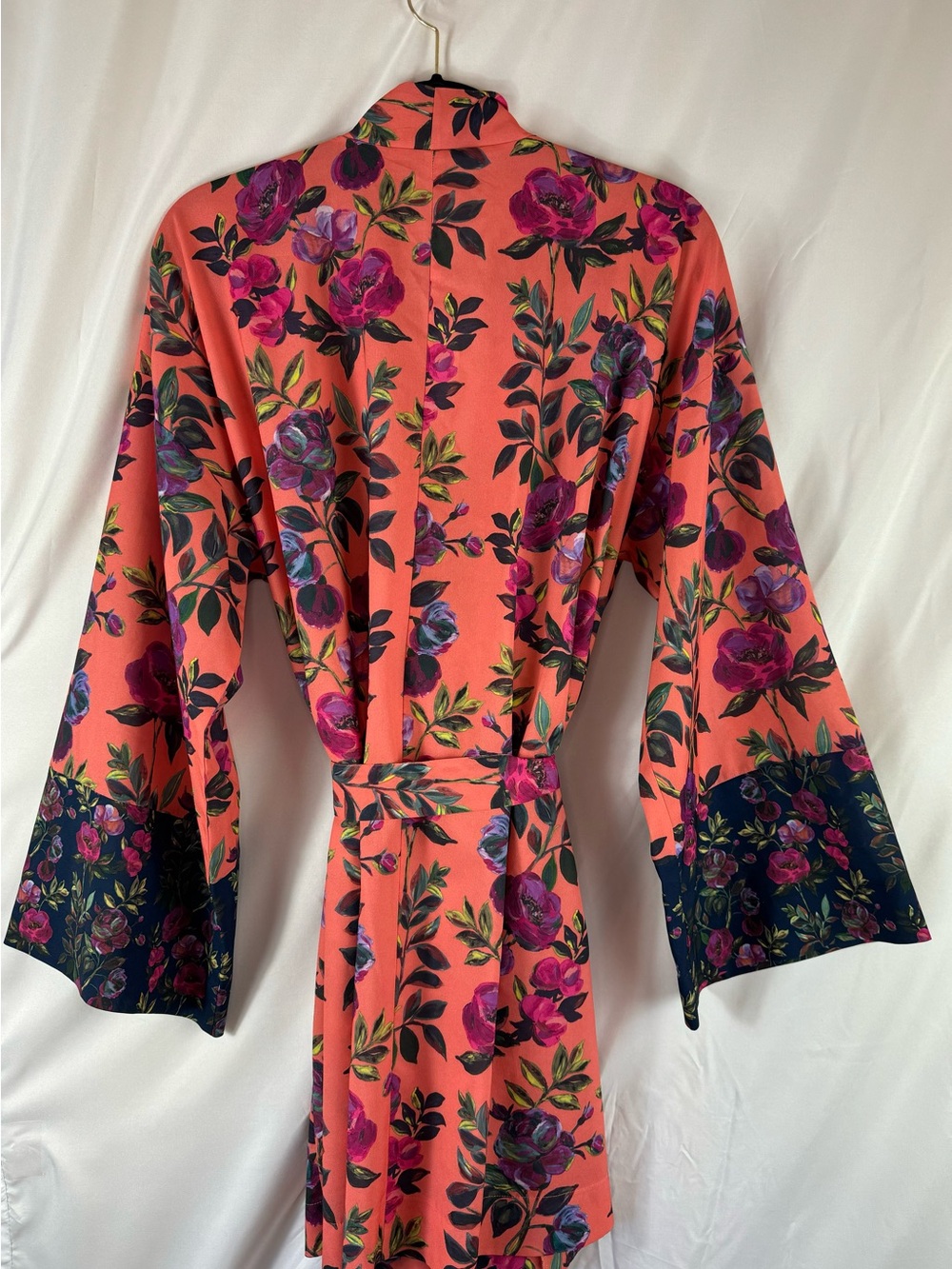 Cacique Coral Robe With Bell Sleeves in Size 14/16 D16 - Picture 3 of 12